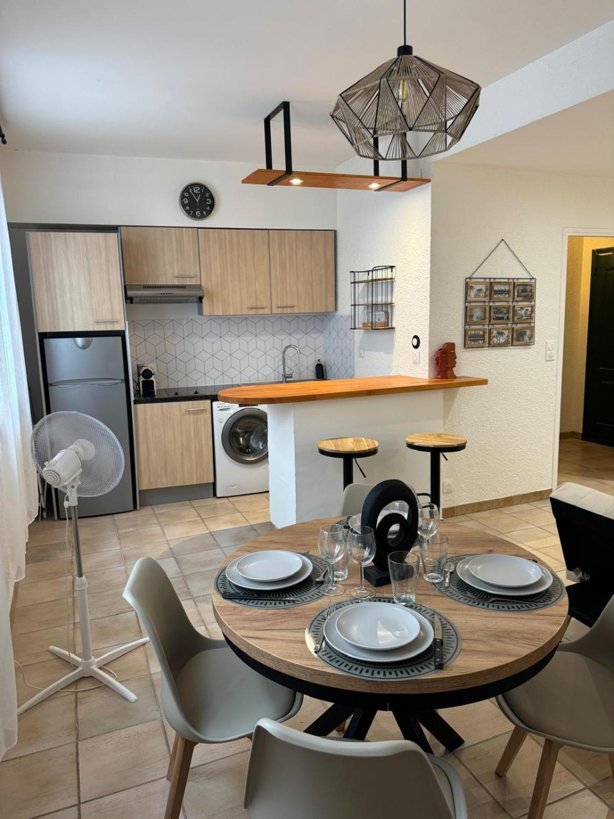 Charmant Appartement En Hypercentre De 卡斯泰尔诺达里 外观 照片